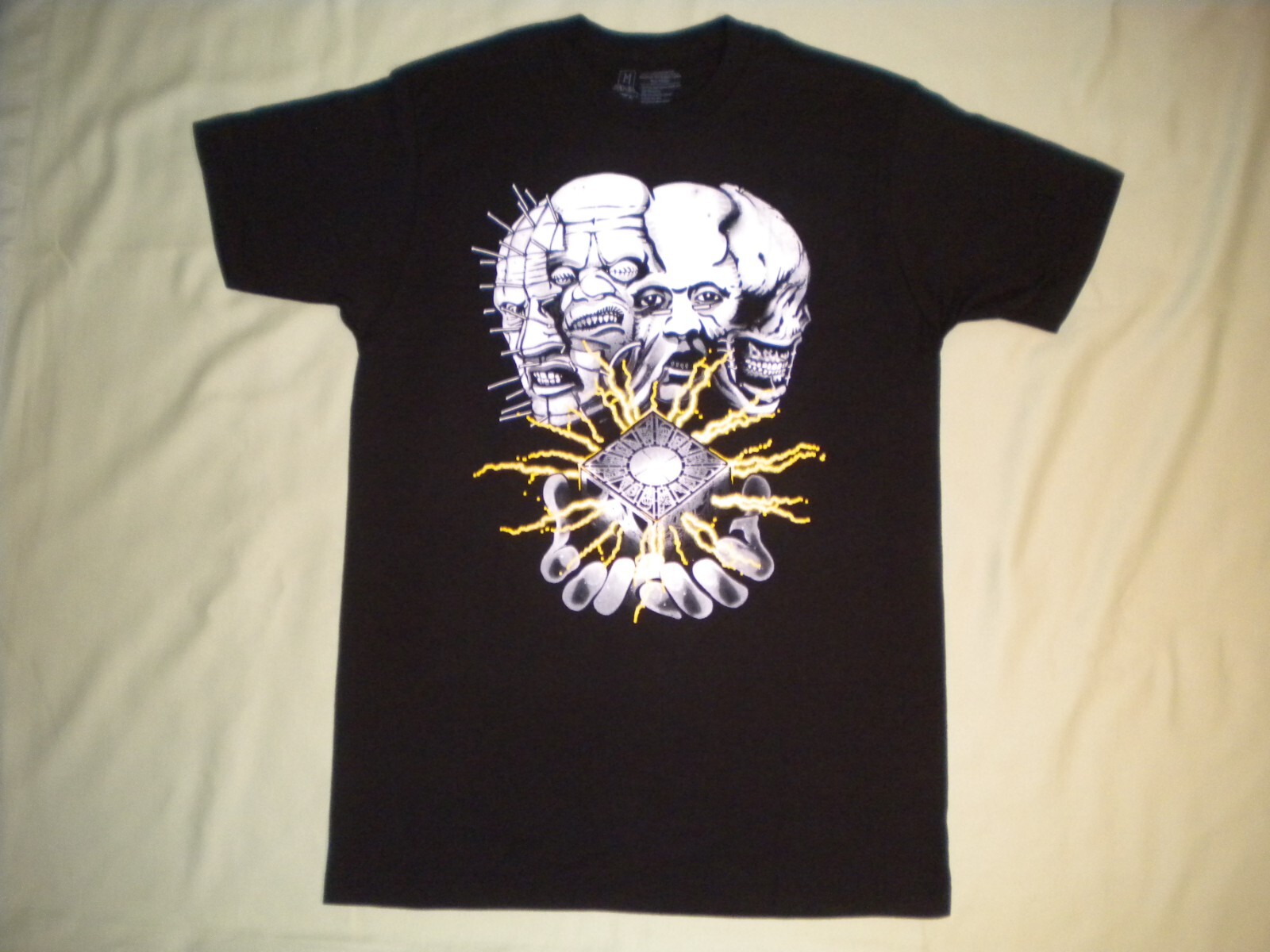 HELLRAISER TeeVillain T-Shirt Pain Has A Face PINHEAD Cenobites Art Clive Barker