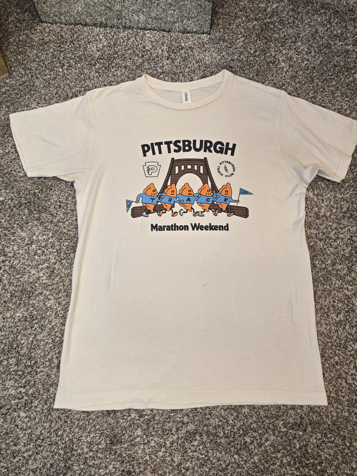 Tultex Cream Pittsburgh Marathon Weekend Graphic Tee Size Medium