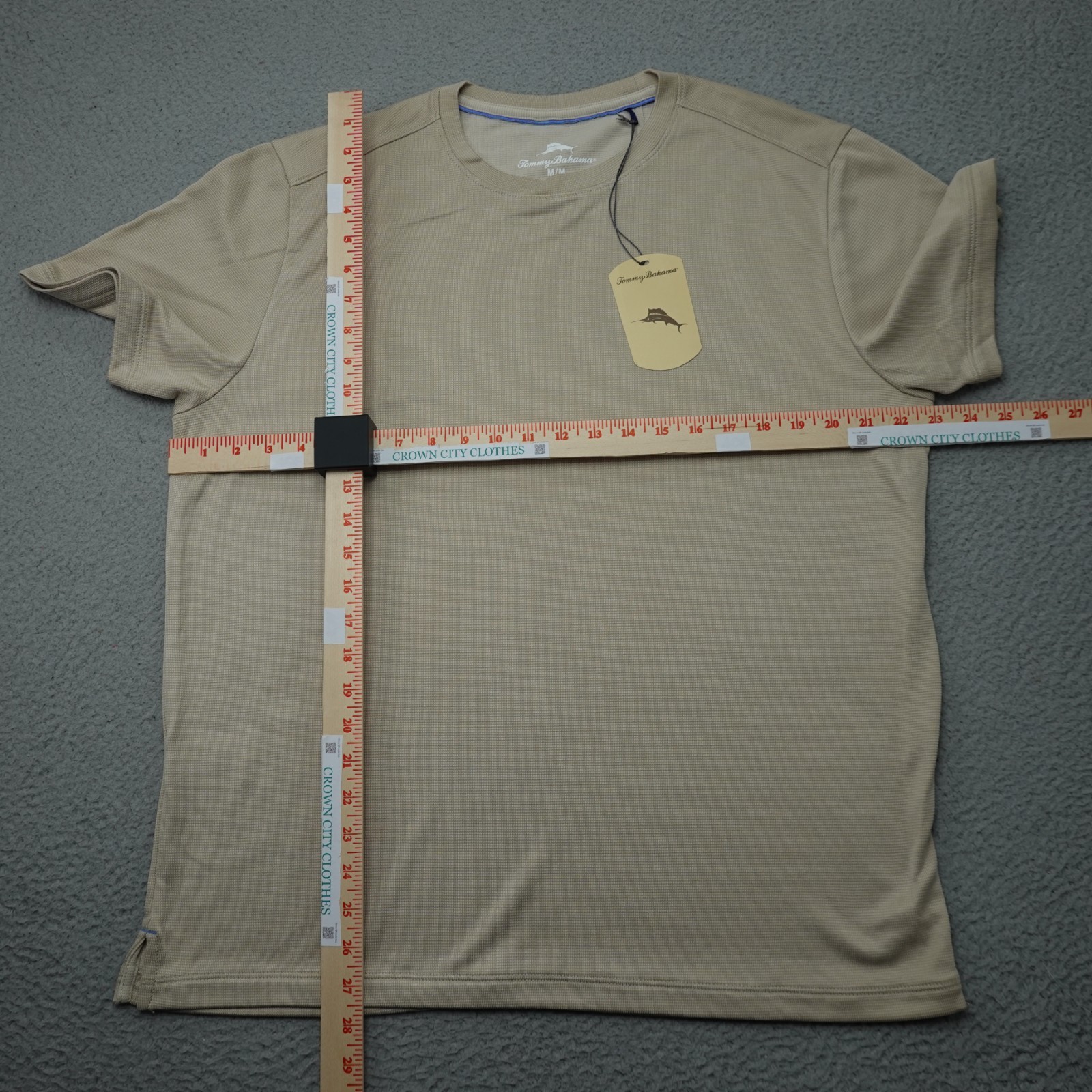 Tommy Bahama T-Shirt Mens Medium SS Beige Twill New Bali Skyline Logo $54
