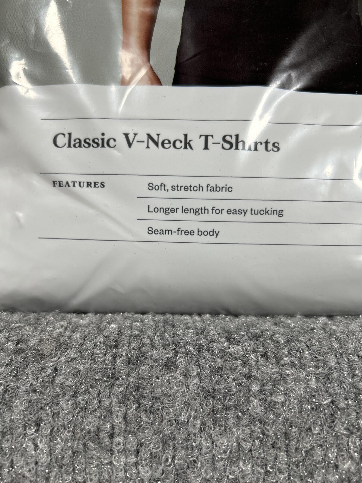 Goodfellow & Co Men’s Classic V-Neck T-Shirts 4-Pack Black Size L 42/44