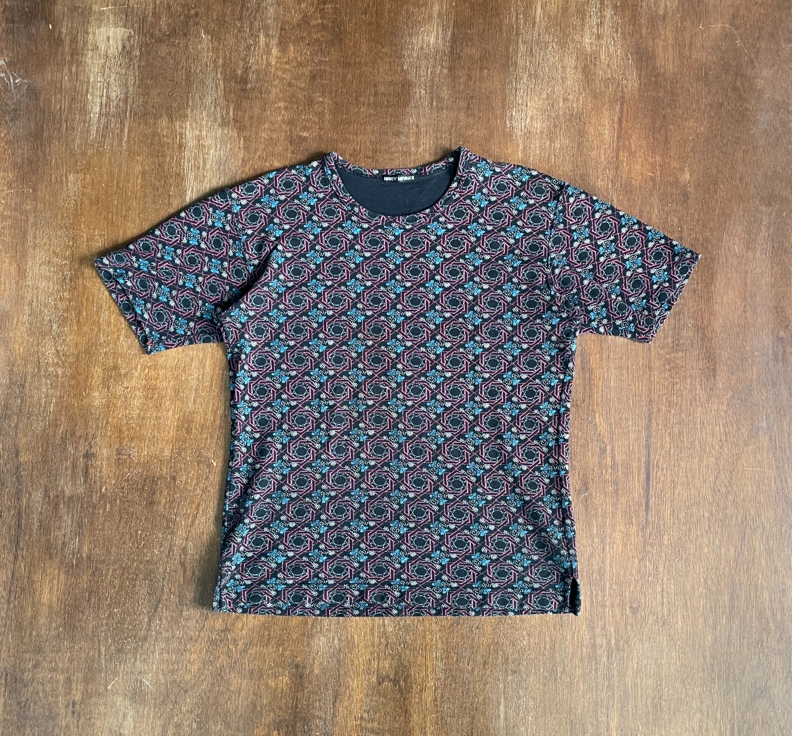 ISSEY MIYAKE Vintage Flower Graphic Tee Made in Japan