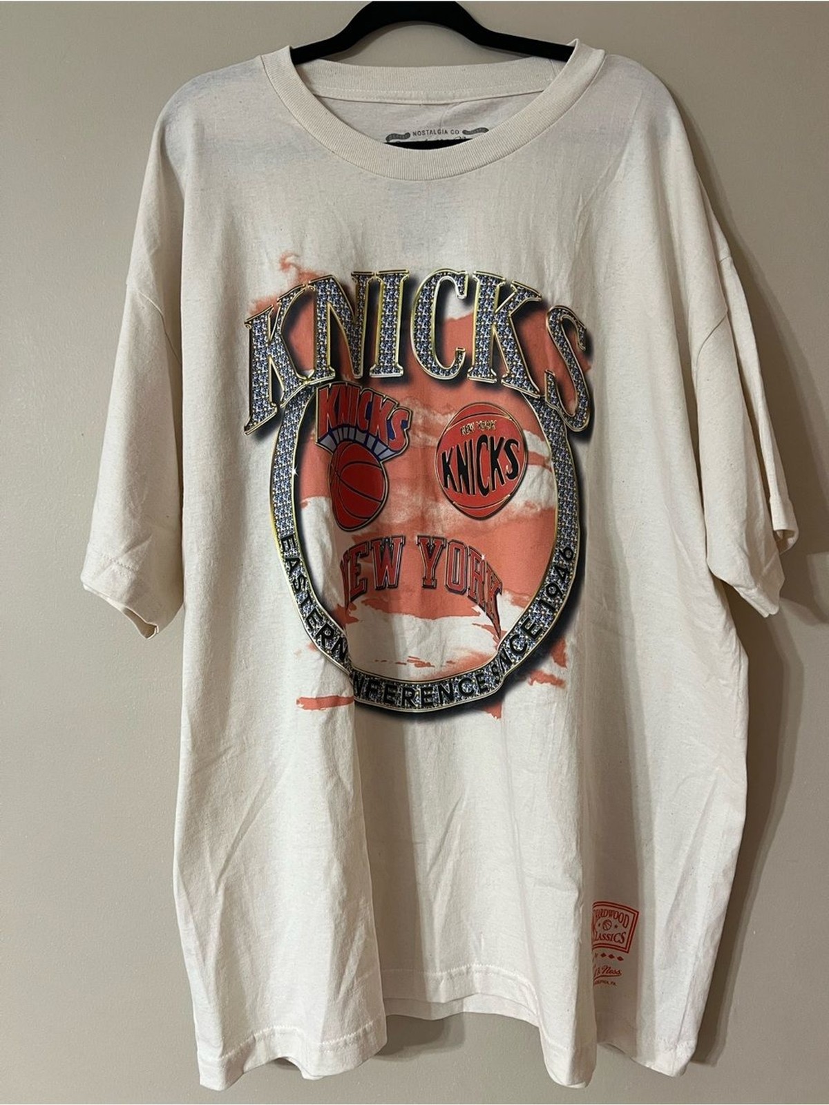 Mitchell & Ness New York Knicks tan Hardwood Classics Crown Jewels t-shirt