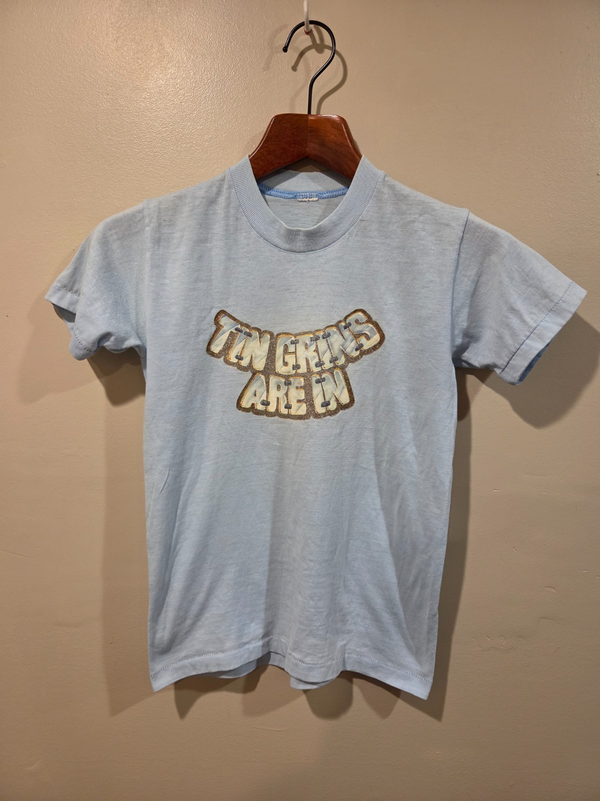 True Vintage Tin Grins are In 70s Tee Single Stitch Small Blue Braces Shirt VTG