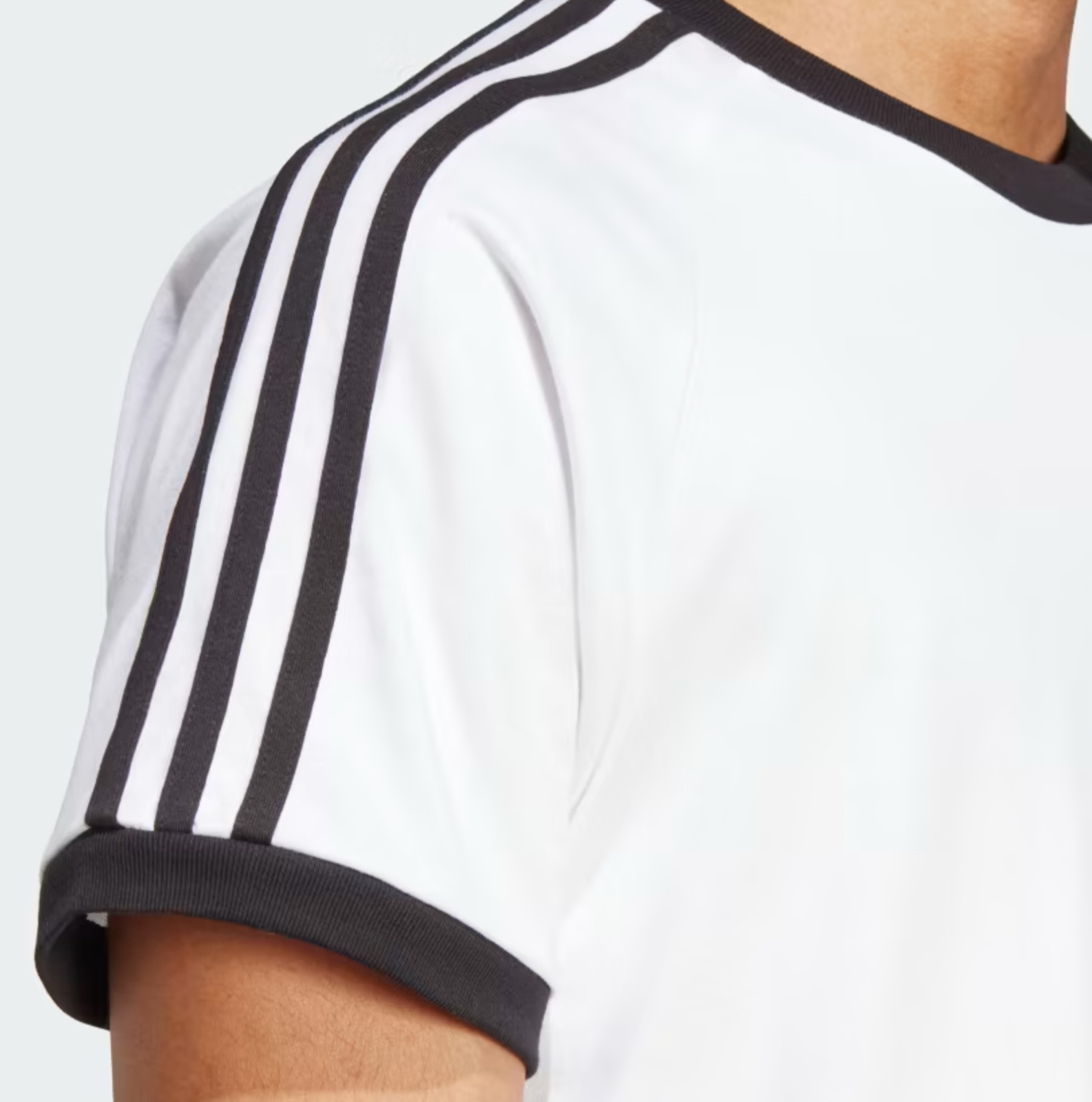 NEW MENS ADIDAS ORIGINALS 3-STRIPES CALIFORNIA TREFOIL TEE SHIRT ~ MEDIUM IA4846