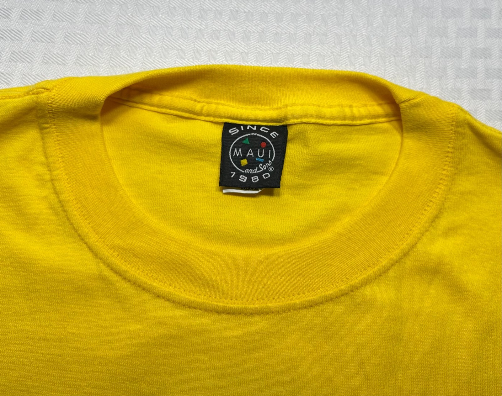 NEW VTG 90’s Maui & Suns Yellow Surf Beach T Shirt Men’s 2XL (3XL) BIG & TALL