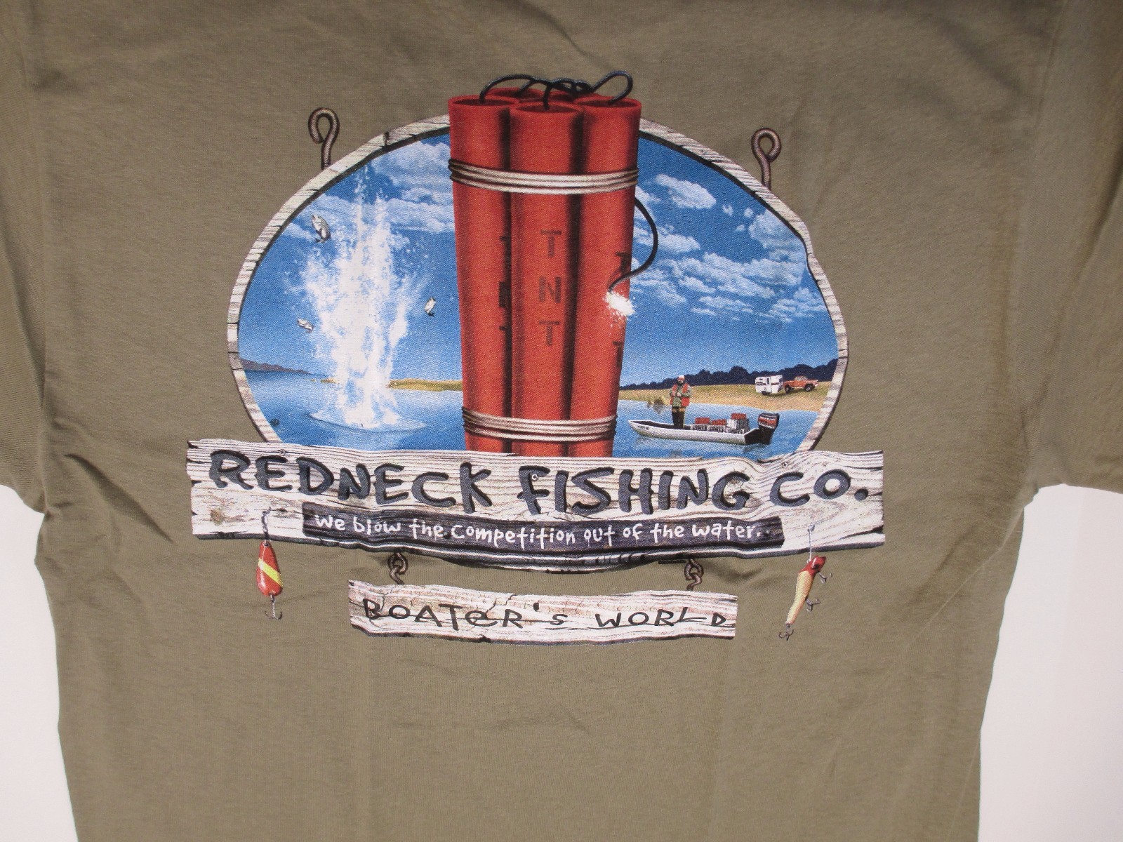 Redneck Fishing T-Shirt TNT 36″ Chest Med Boater’s World Prefade Screen Print