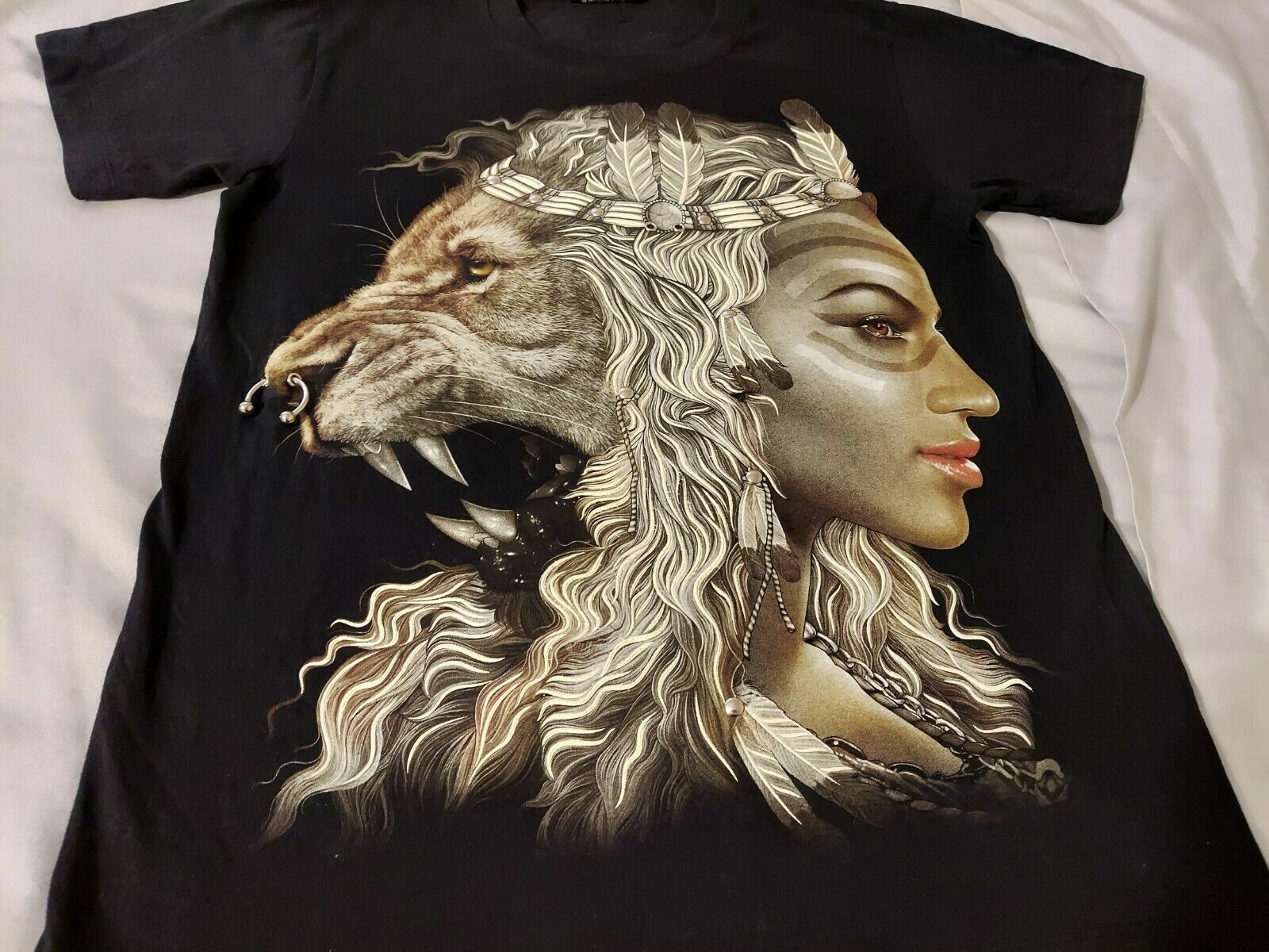 Rock Chang Original Lion Hand Painted w/Silver stud and Nose Ring T-Shirt Small