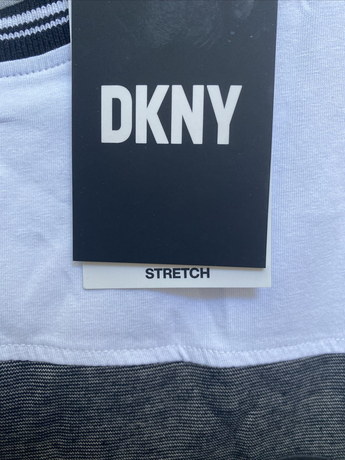 NEW DKNY Men’s T-Shirt Short Sleeve Crew Neck White Gray Large NWT $49.50