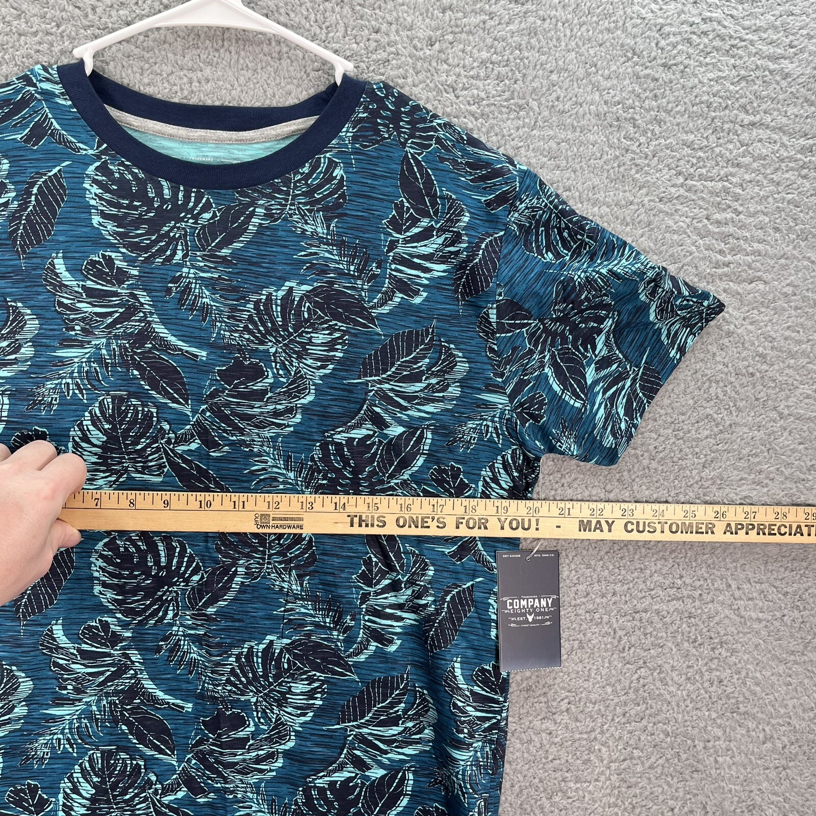 Trademark Company 81 Shirt Adult Medium Blue Preppy Aloha Beach Hawaiian NEW