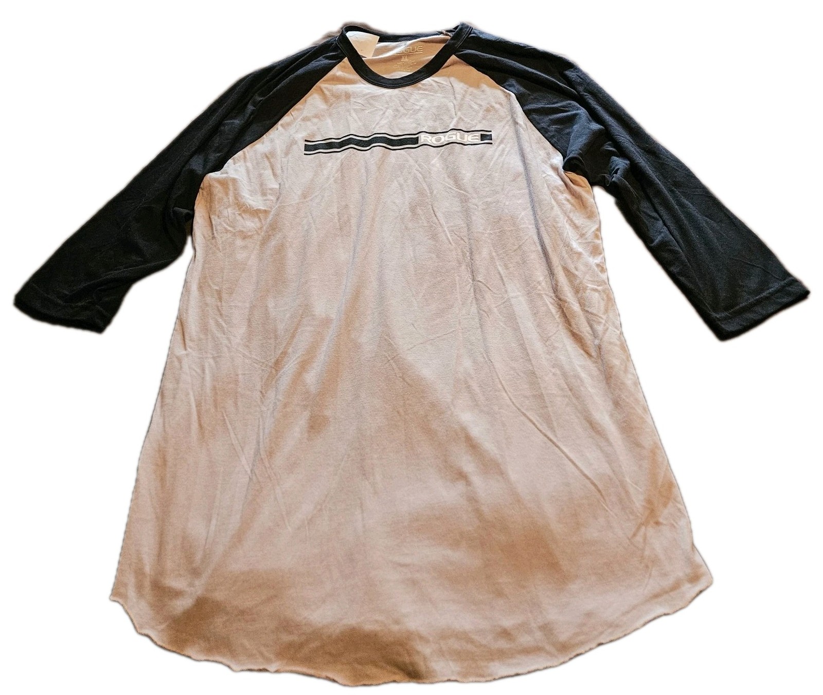 Rogue Fitness Men’s Lines 3/4 Sleeve Raglan T-Shirt Tan/Black Size XL NWOT USA