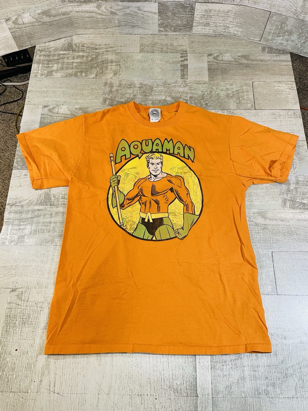 DC Comics Retro Aquaman T Shirt Adult Medium Orange Tee Superhero DCU