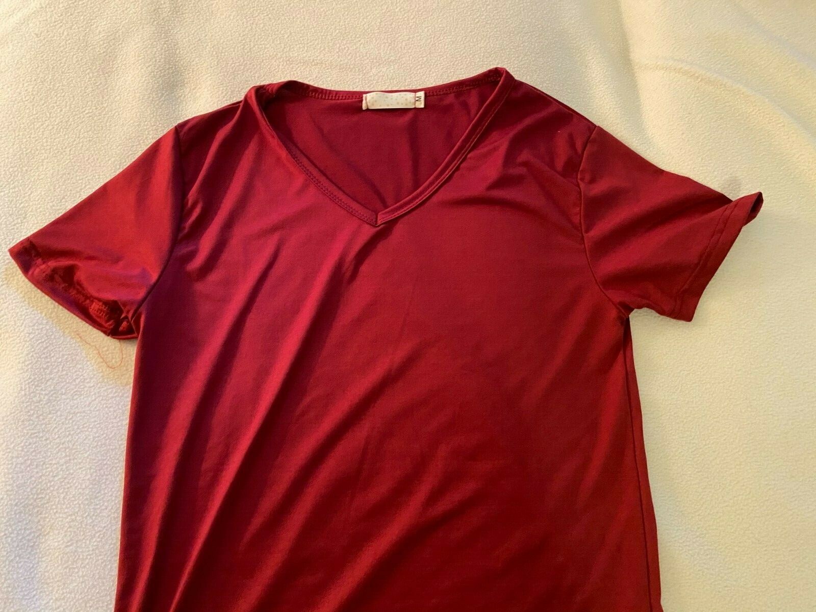 Men’s V-Neck T-Shirt Medium Slim Fit NWOT , stretchy, dark red