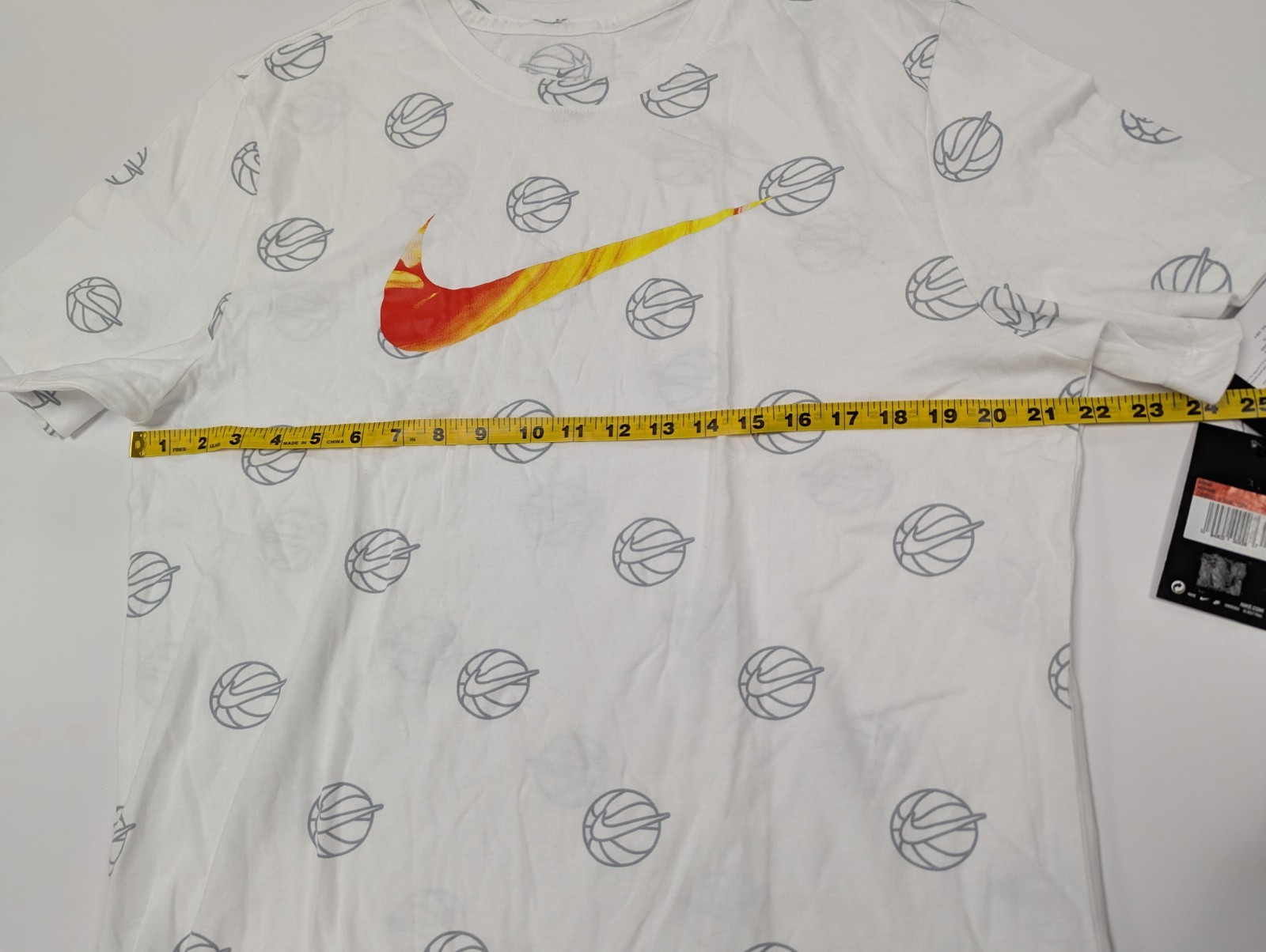 Mens Nike OC Swoosh Tee Shirt Sz L DB5981-100 NWT White