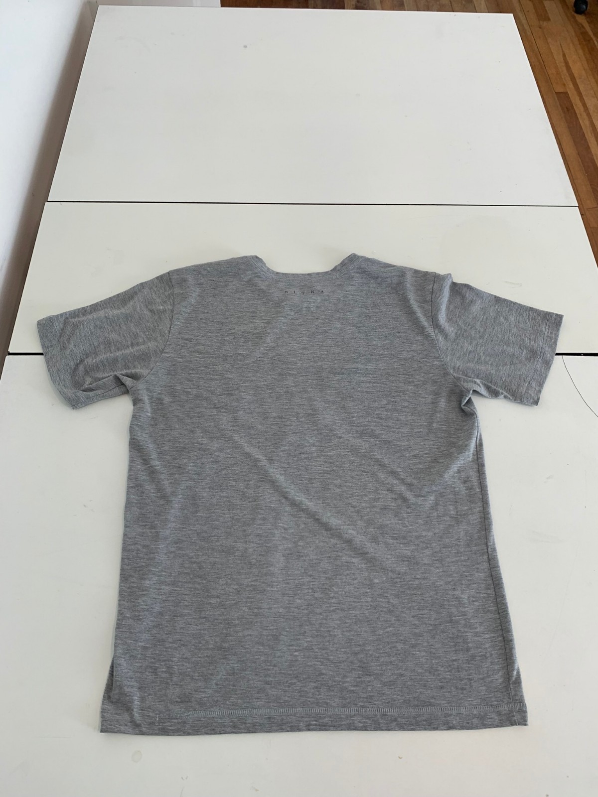 Sitka T Shirt Medium Gray USA Map Outdoor Hunting Sportsman Fishing American