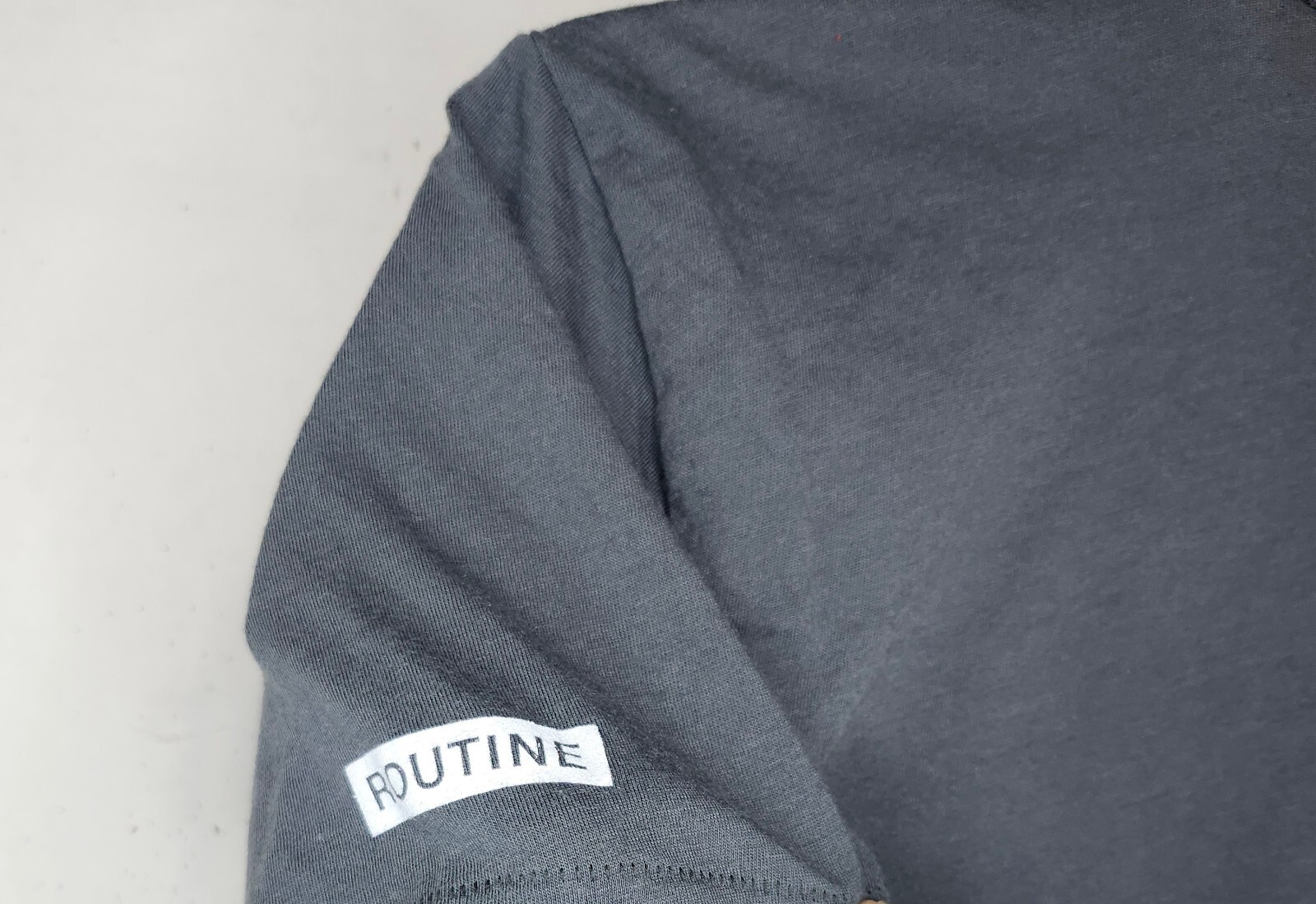 Routine Baseball T Shirt Gray Windowpane Dots Short Sleeve Mens Small