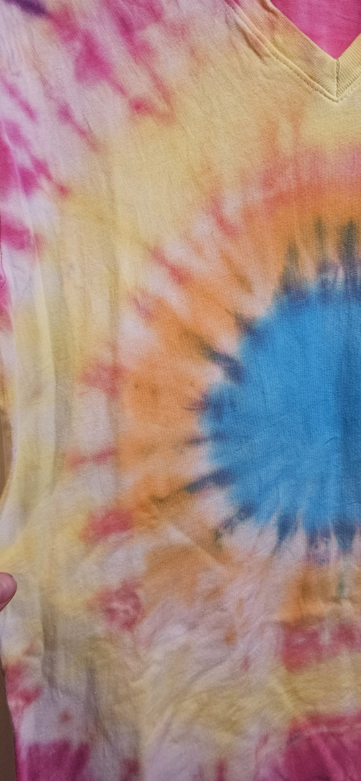 Handmade Tie Dye V‑Neck T‑Shirt Men’s Size M Boho Streetwear Festival Top