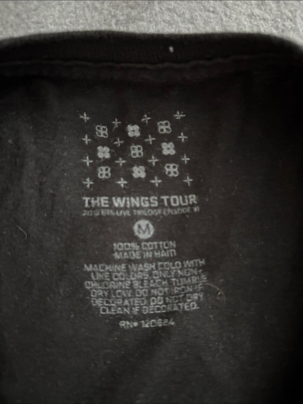 BTS Wings Tour 2017 Black T Shirt Medium K Pop Concert Trilogy Tee