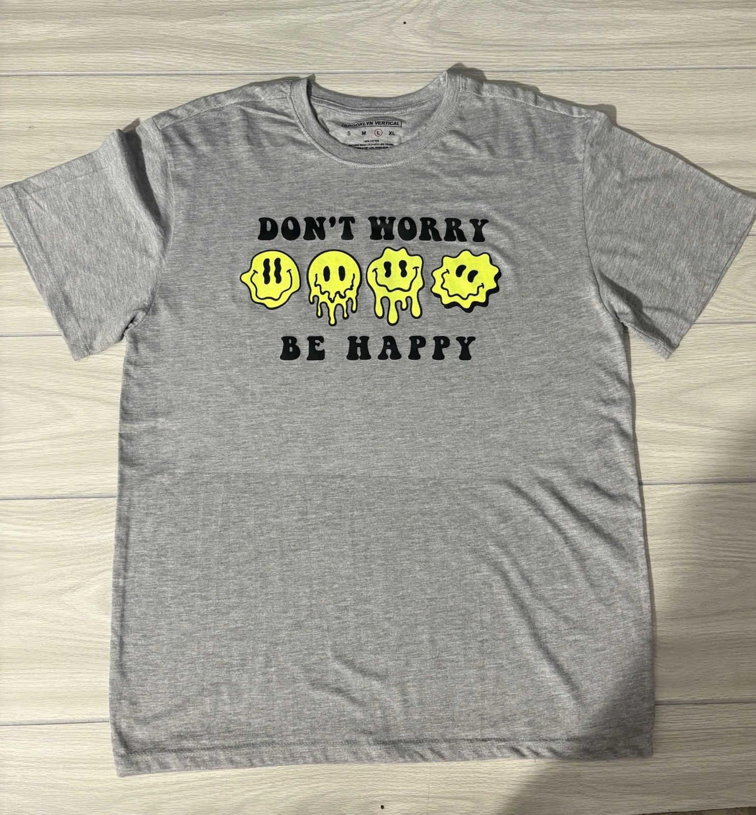 BROOKLYN VERTICAL Grey T Shirts Men’s Size L
