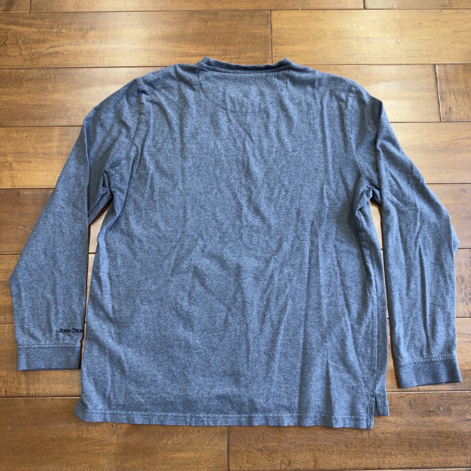 John Deere Embroidered Logo Men’s Long Sleeve T-Shirt Gray Size M