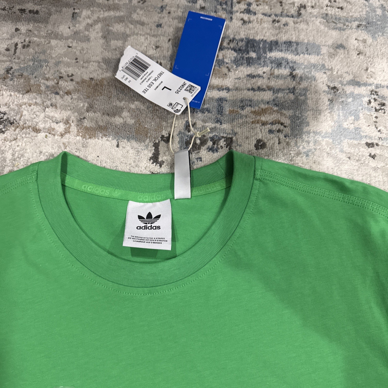 NWT Men’s Adidas Trefoil Essentials Tee Size Large Energy Green Original