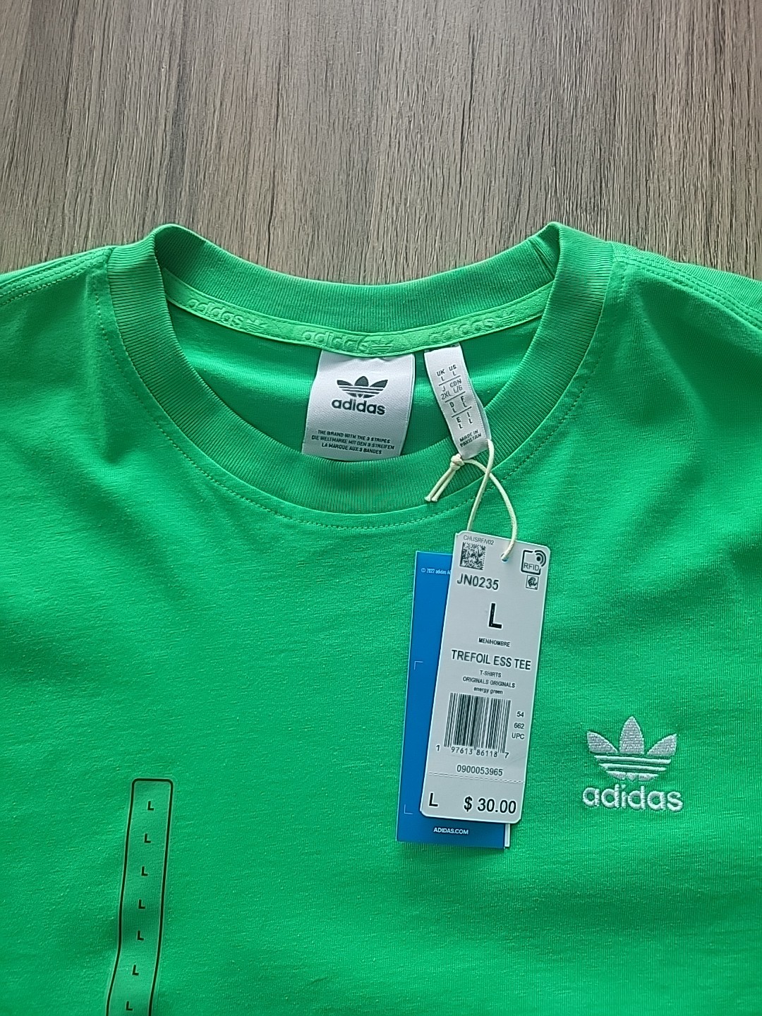 adidas Men’s Trefoil Essentials Tee Energy Green. Size Large