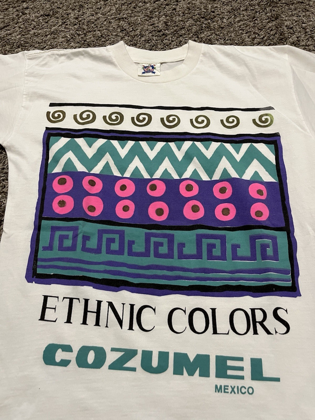Vintage 90’s Single Stitch Ethnic Colors Cozumel Aztec Design T Shirt Sz Large