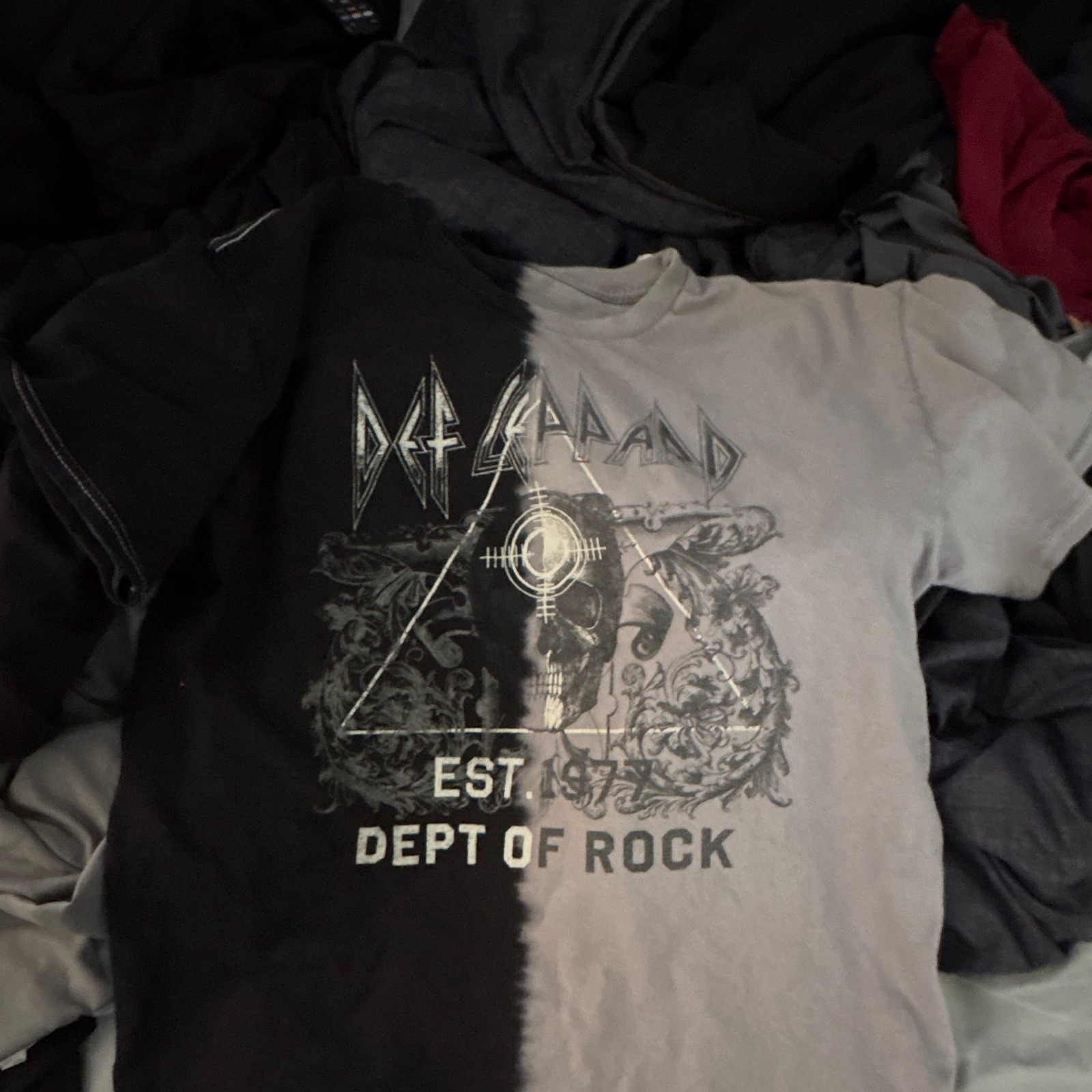 Def Leppard Band Tee Black/Gray RARE Find Merch UNI Dept of Rock Est. 1977 Large