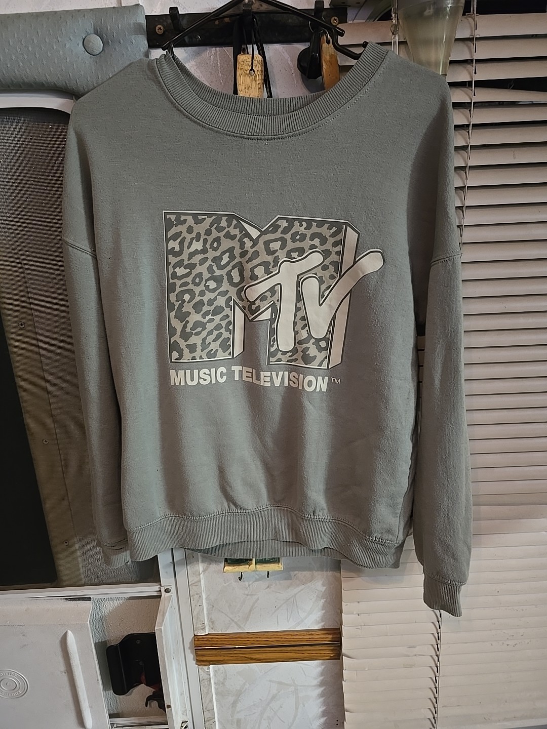 20s MTV Sweaty. People Love The Cheetah. Not A Knock Off Vintage Good Conditon.